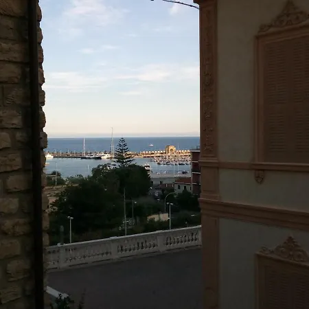 St George Holiday home Imperia